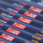 「新型コロナのパニック相場で激変、ビットコインと米株市場の相関」著名アナリストが過去データから考察