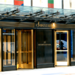 クリスティーズ、初期のNFTコレクションをオークションへ